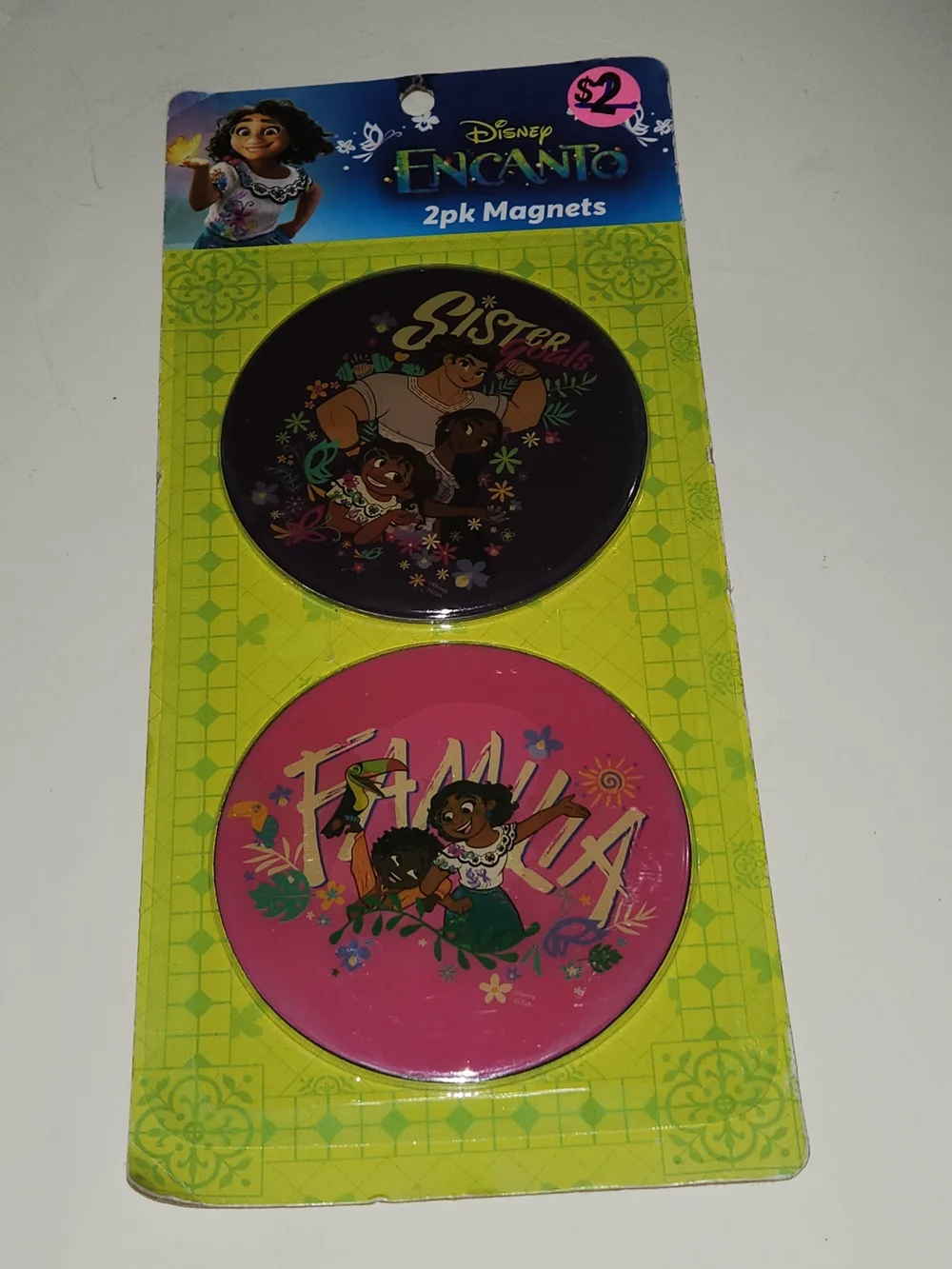 Disney Encanto Kids 2-Pack Magnets - Pink & Purple